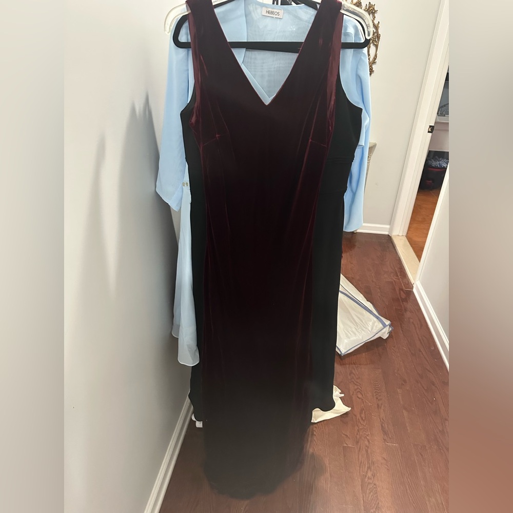Size 12 maroon select long dressssss with bead detail in plunge back